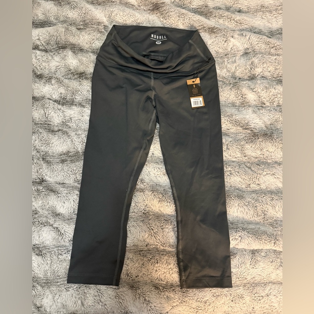 NOBULL Charcoal crop Leggings